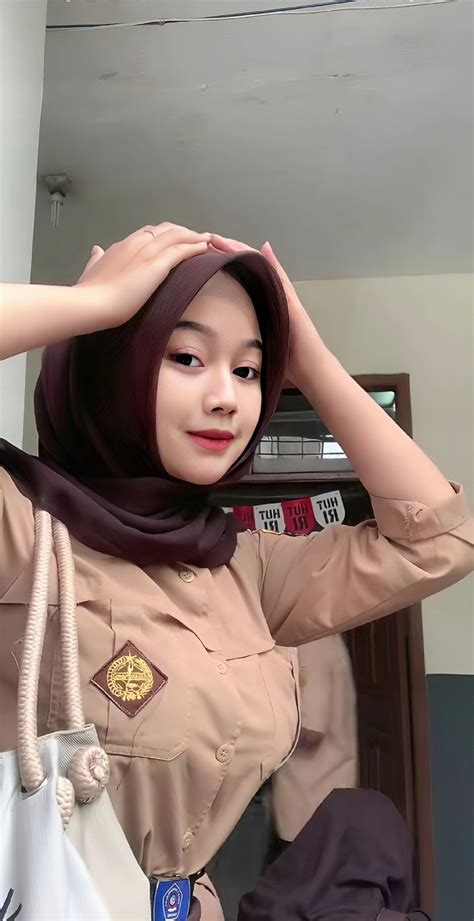 hijab indo porn|Bokep Indo Ngentot Hijab Tobrut